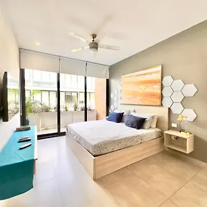 The By Menesse México