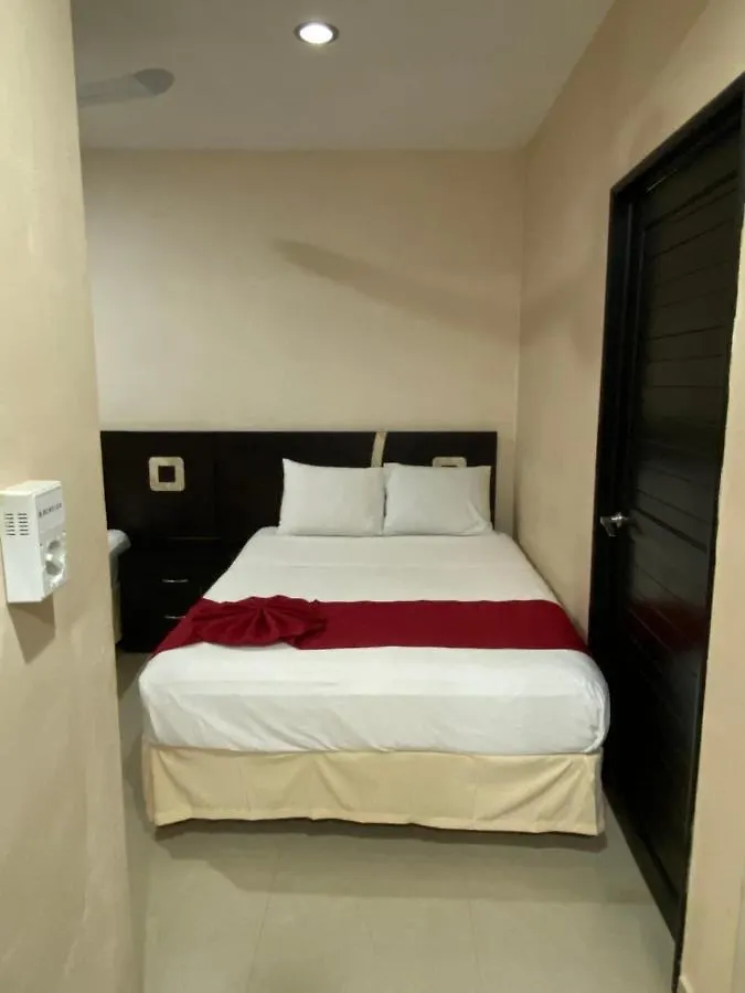 호텔 Suites La Roca By R&T 칸쿤
